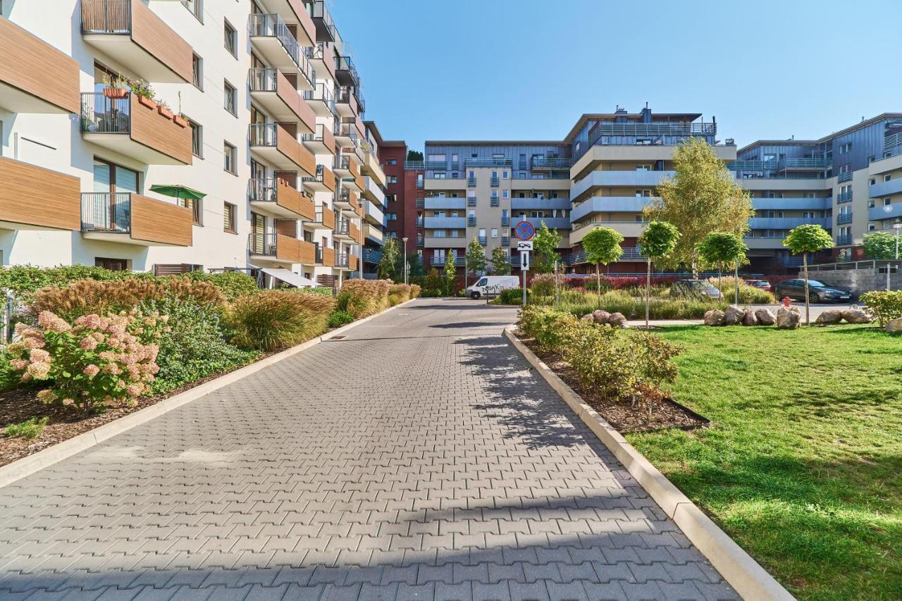 Nowa Teczowa Apartments Promenada Staromiejska By Noclegi Renters Wrocław Exterior foto