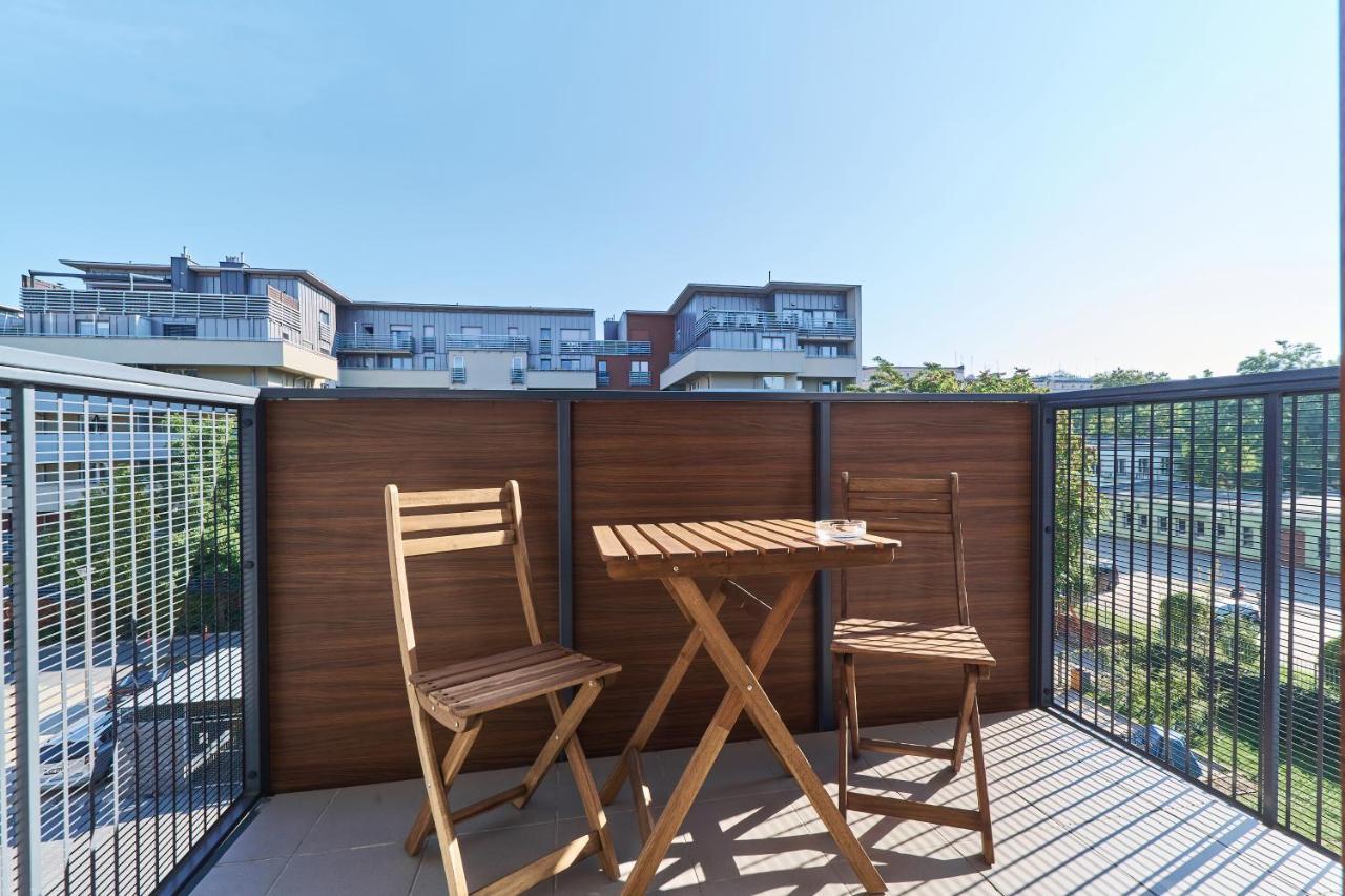Nowa Teczowa Apartments Promenada Staromiejska By Noclegi Renters Wrocław Exterior foto