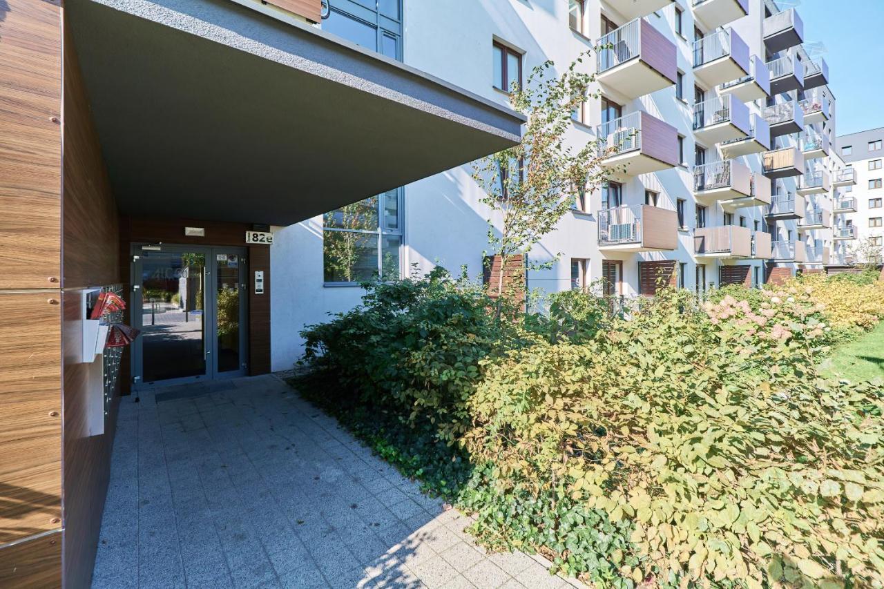 Nowa Teczowa Apartments Promenada Staromiejska By Noclegi Renters Wrocław Exterior foto